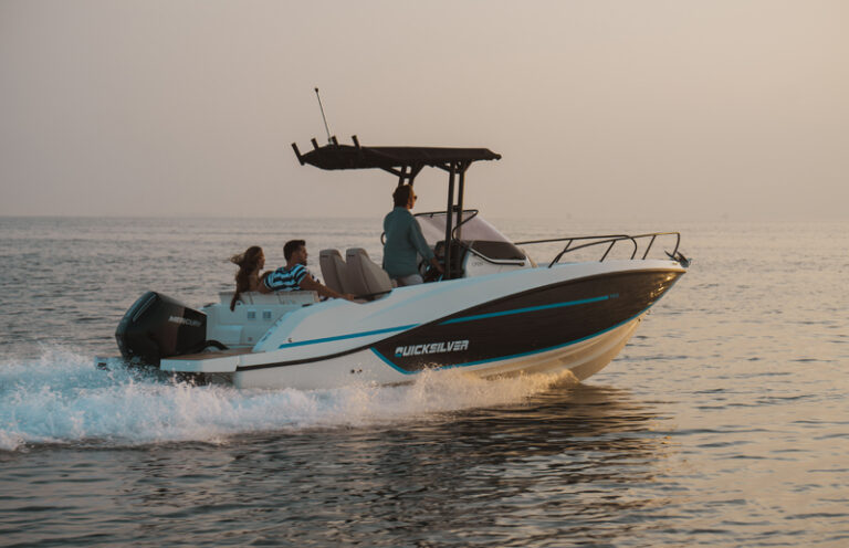 Quicksilver Activ 705 Open Video