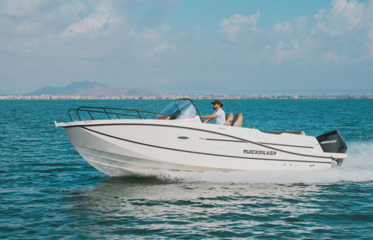 Quicksilver Activ 755 Sundeck Bild 16