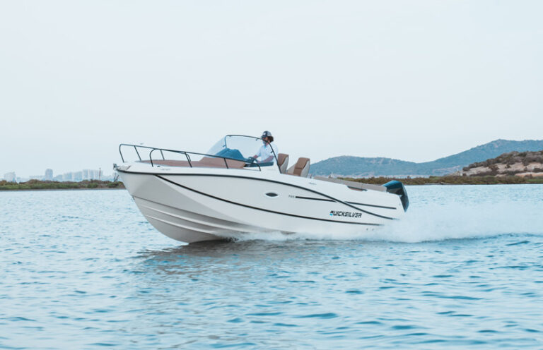 Quicksilver Activ 755 Sundeck Bild 26